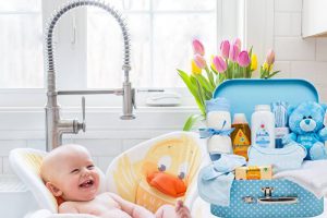 How Much to Spend on Baby Shower Gift